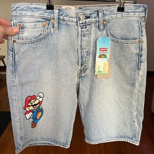 Levi’s Super Mario shorts 32